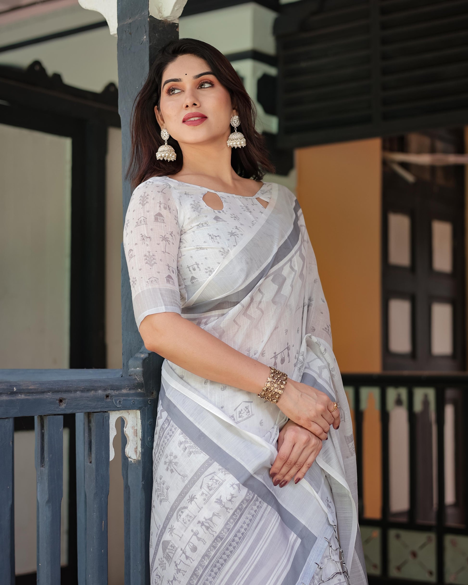 Elegant Pure Cotton Linen Saree with Intricate Grey and White Pattern, Complete and Tassels With Unstitched Blouse