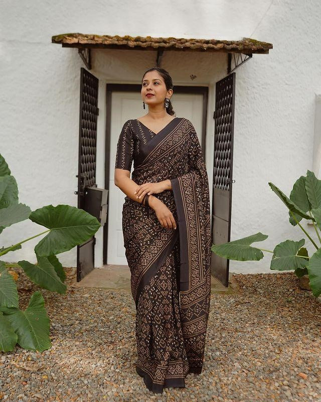 Black Pure Cotton Linen Saree Weaved With Zari Comes With Tassels With Unstitched Blouse
