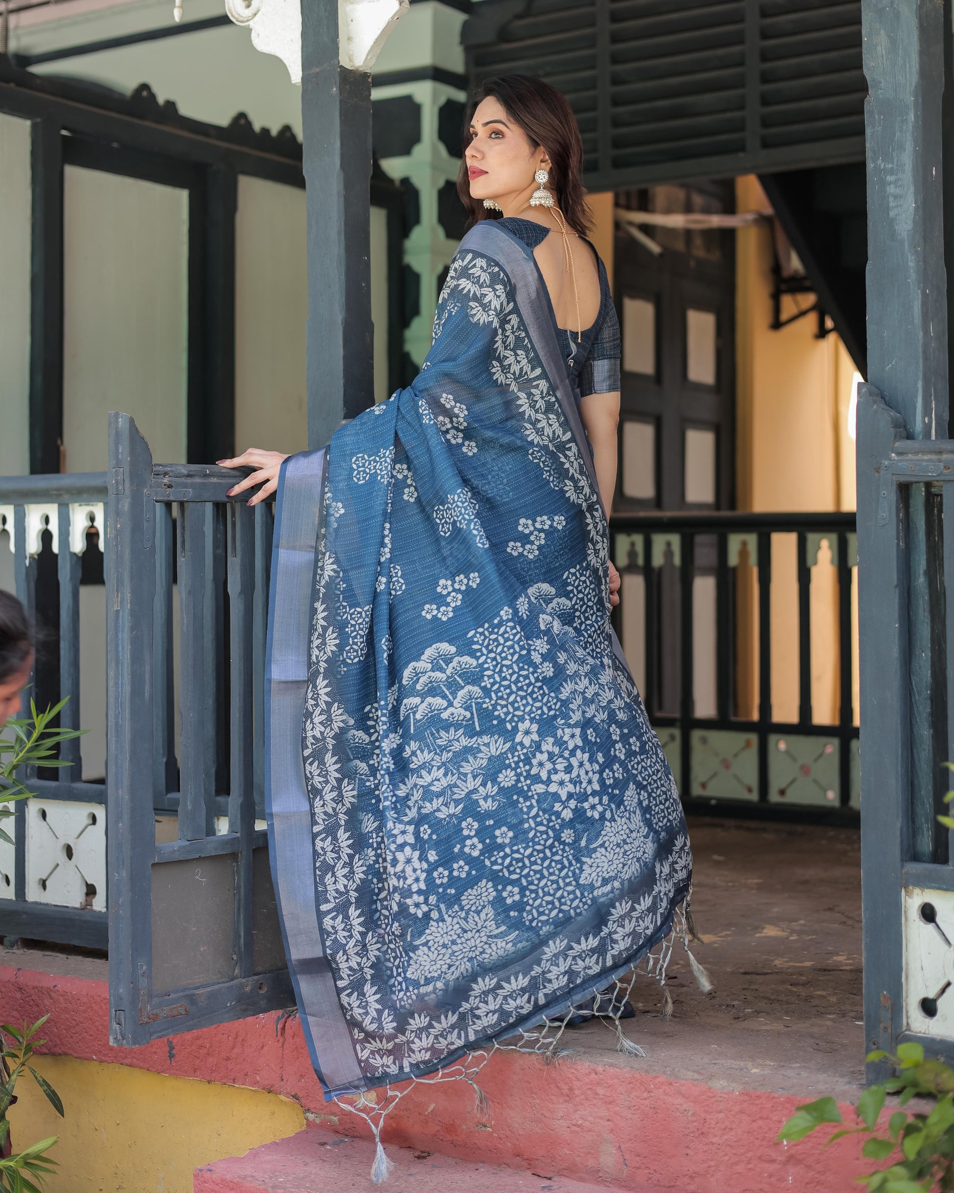 Steel Blue Linen Floral Printed Saree with Elegant Border Design and Tassel Detailing with Unstitched Blouse for Women