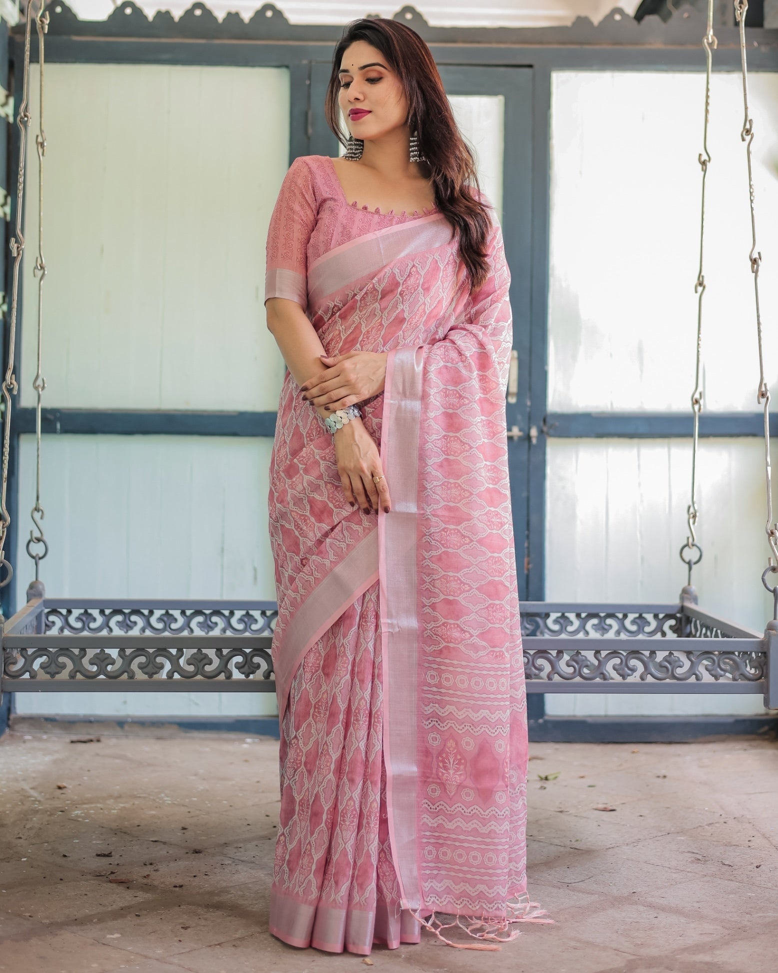 Elegant Rose Pink Pure Cotton Linen Saree with White Thread Work Matching And Tassel Edges With Unstitched Blouse