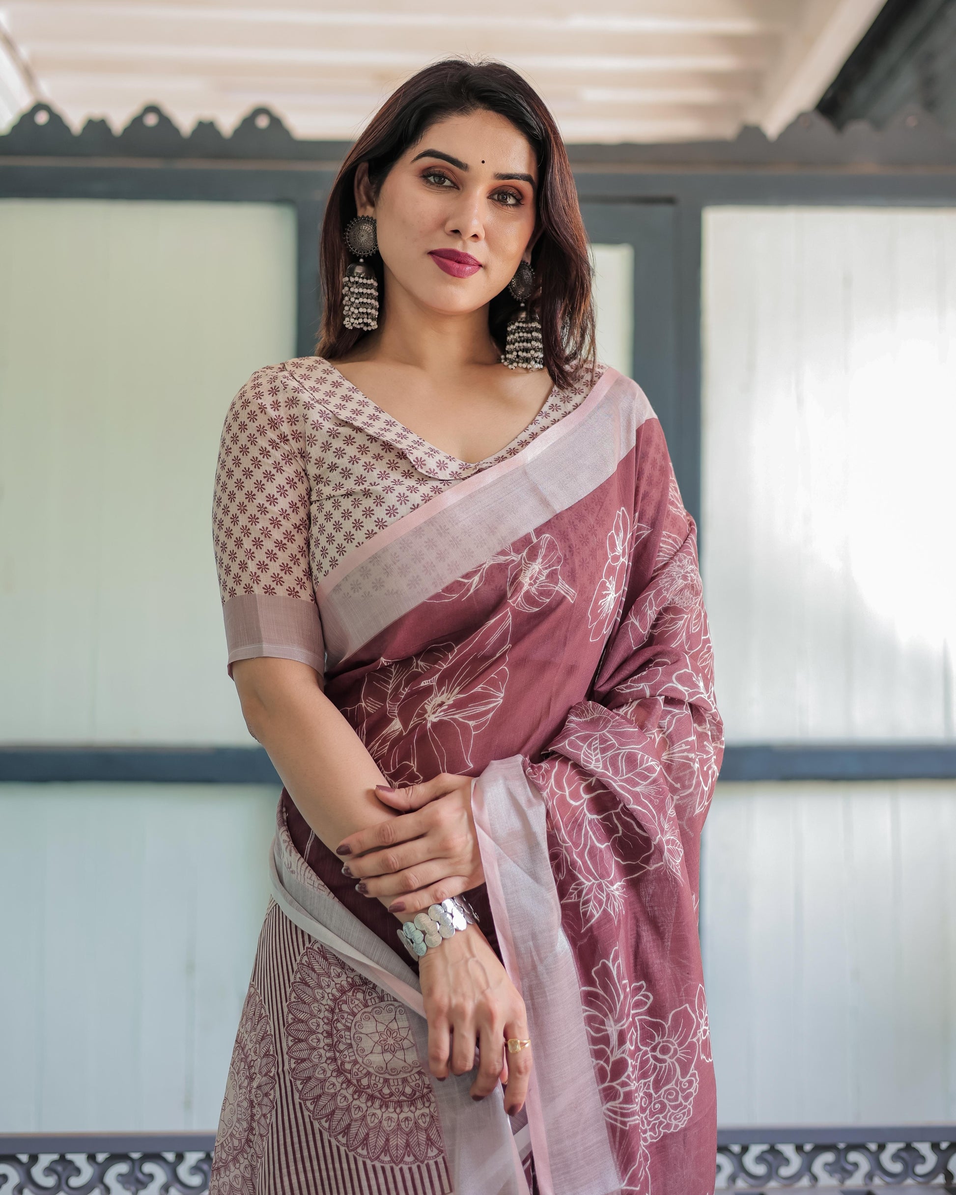 Maroon Floral Printed Pure Cotton Linen Saree and Tassels With Unstitched Blouse
