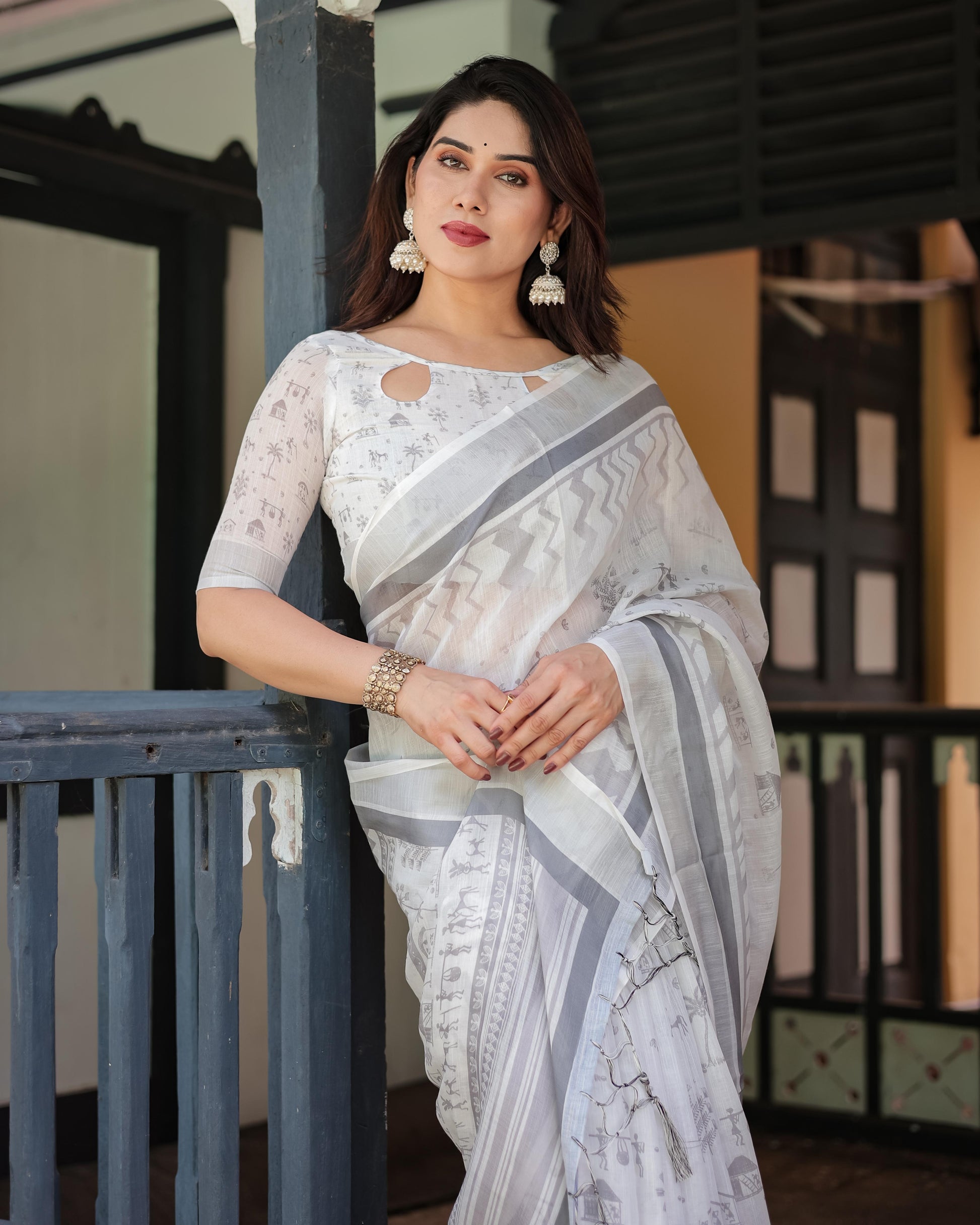 Elegant Pure Cotton Linen Saree with Intricate Grey and White Pattern, Complete and Tassels With Unstitched Blouse