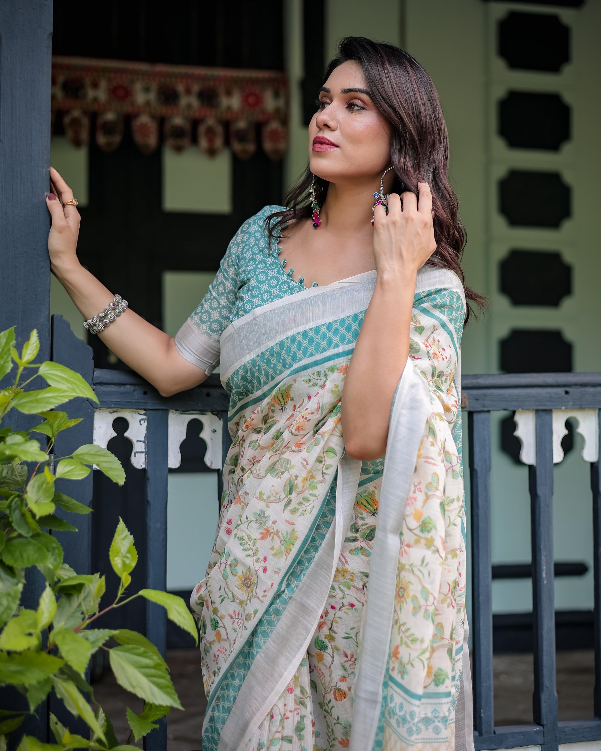 Elegant Floral Printed Pure Cotton Linen Saree in Ivory with Teal Border and , Tassels on Edges With Unstitched Blouse