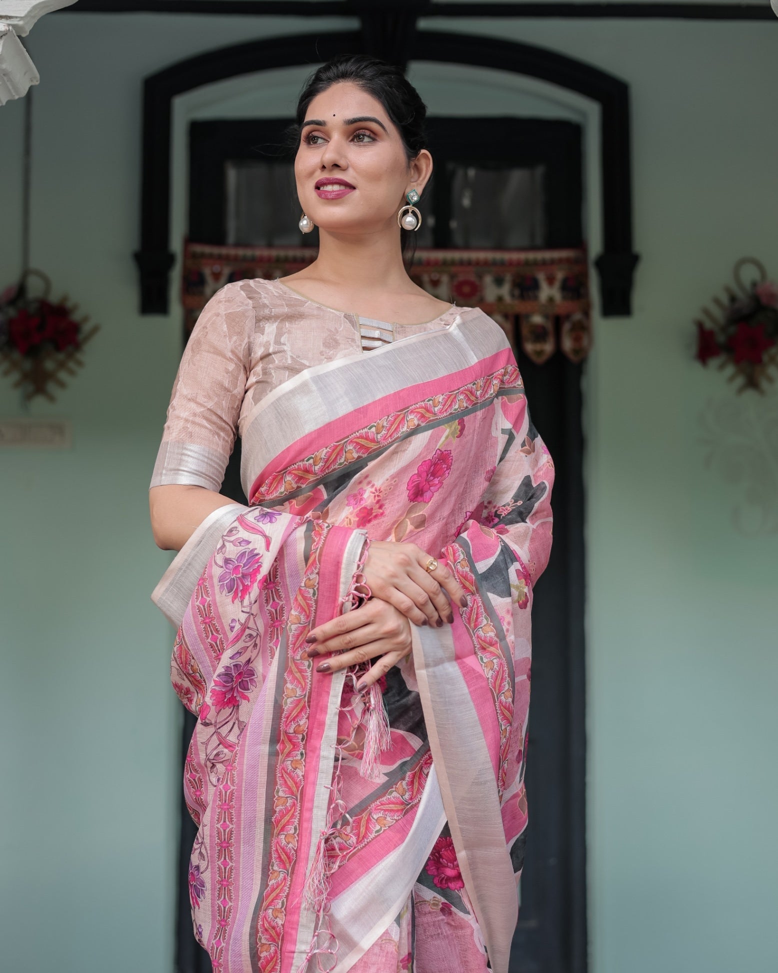 Dusty Pink Linen Floral Printed Saree with Elegant Border and Tassel Detailing with Unstitched Blouse for Women